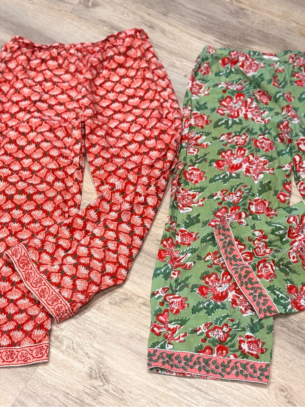 2 Pairs of Signals Women's Pajama Bottoms Size Small Boho & Floral - Picture 2 of 8